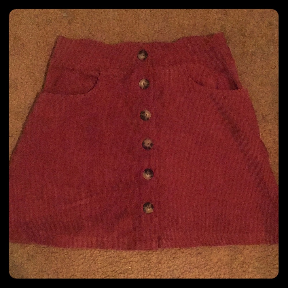 byby girl, kids maroon skirt!!